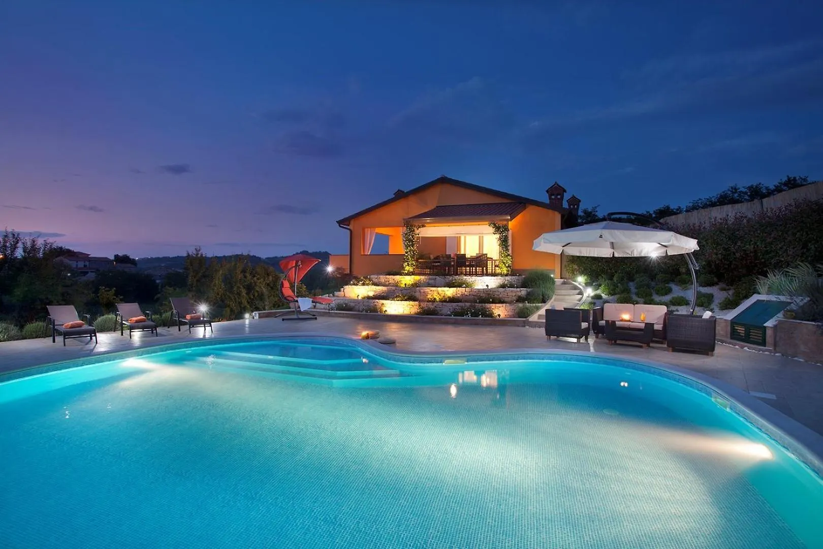 اتصالات Villa Diora 